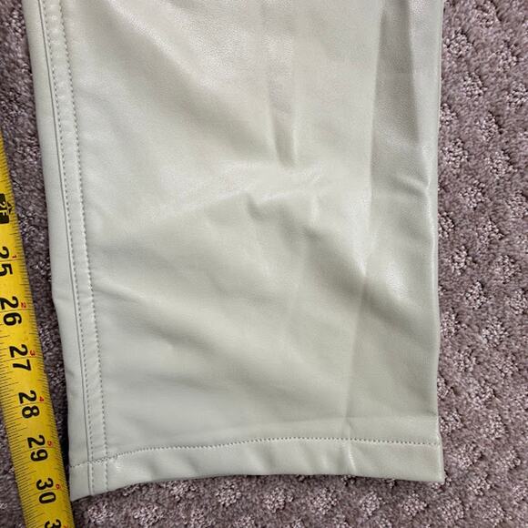 Abercrombie Curve Love Vegan Leather 90’s Straight Pants Sage Green Size 29 - Picture 7 of 8